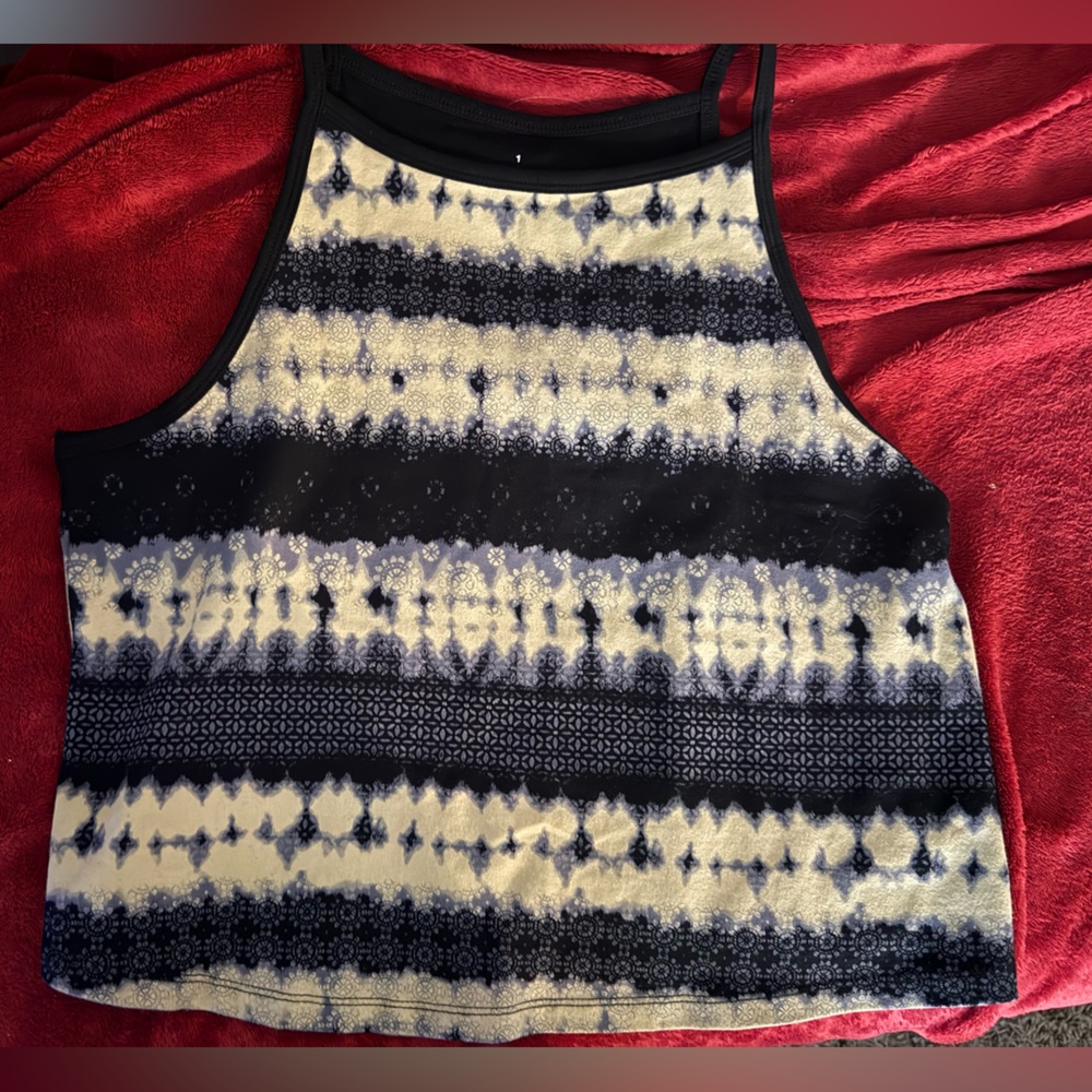 Torrid Blue and Cream Sleeveless Graphic Crop Tank Top